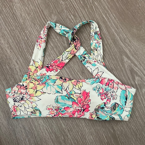 Billabong sz S twist front bikini top - Picture 1 of 3